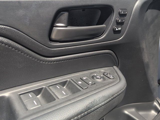 Thumbnail: 2025 Honda Odyssey - 13