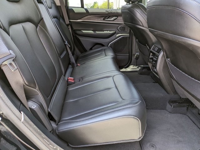 2023 Jeep Grand Cherokee 4xe 31