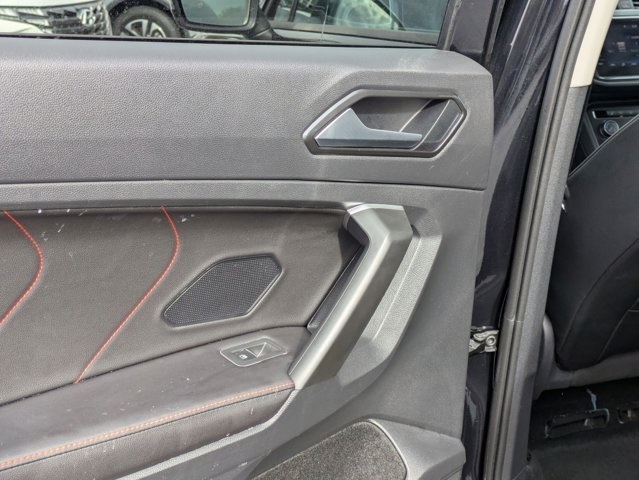 Thumbnail: 2024 Volkswagen Tiguan - 20