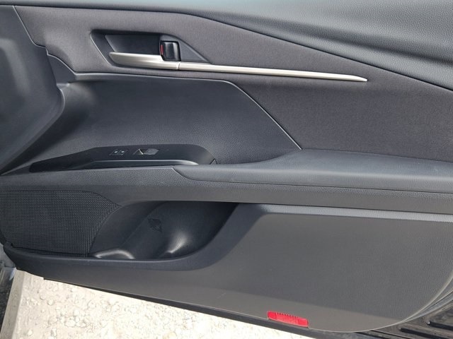 Thumbnail: 2025 Toyota Camry - 33