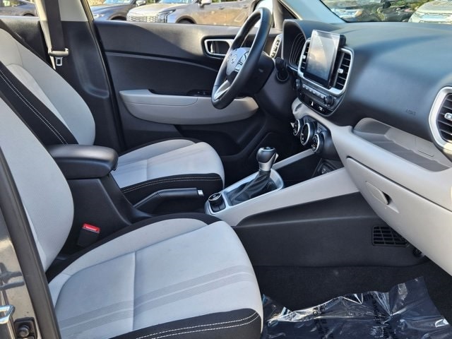 Thumbnail: 2025 Hyundai Venue - 31