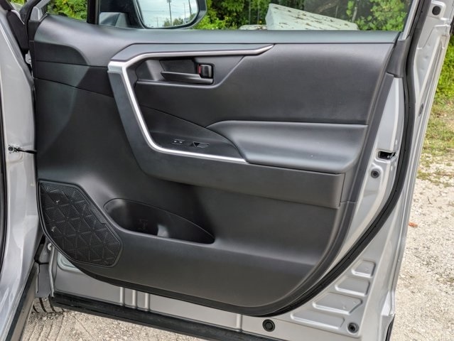 Thumbnail: 2024 Toyota RAV4 - 33