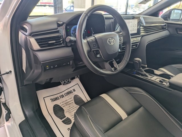 Thumbnail: 2025 Toyota Camry - 14