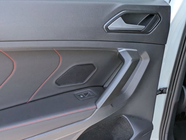 Thumbnail: 2024 Volkswagen Tiguan - 20