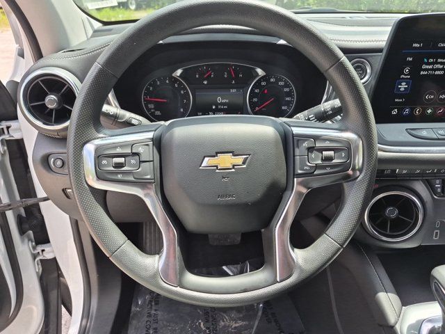 Thumbnail: 2025 Chevrolet Blazer - 22