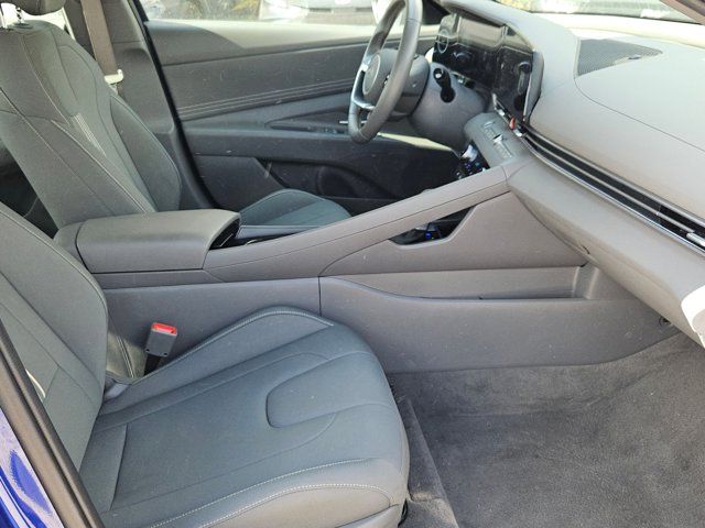 Thumbnail: 2025 Hyundai Elantra - 31