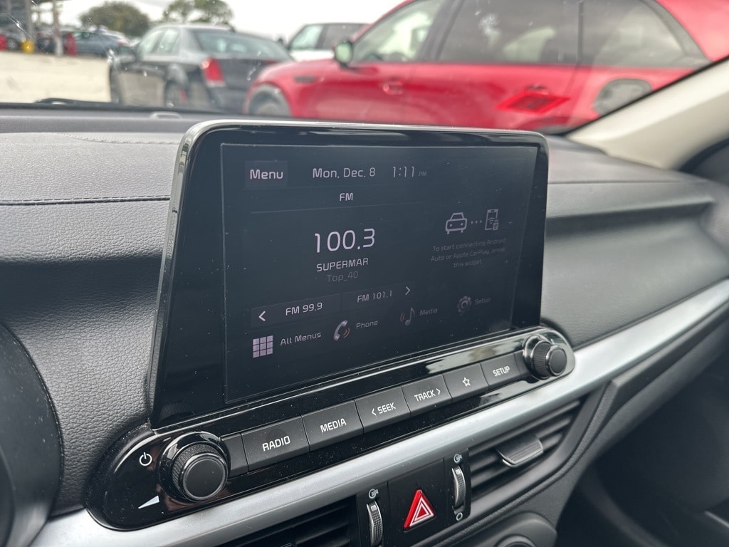 Thumbnail: 2024 Kia Forte - 8