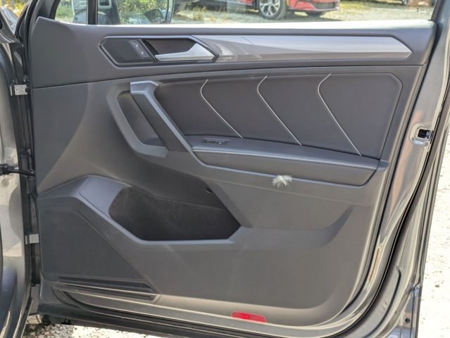 Thumbnail: 2024 Volkswagen Tiguan - 26