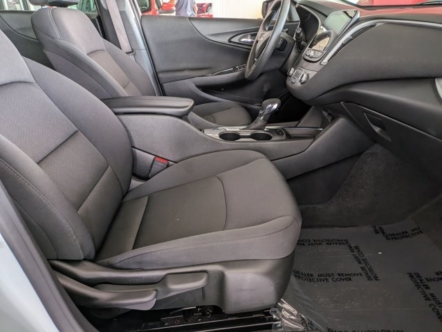 2024 Chevrolet Malibu LT 30