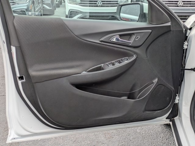 Thumbnail: 2024 Chevrolet Malibu - 2