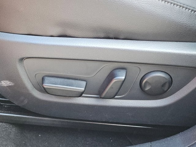 Thumbnail: 2025 Mazda CX-50 - 14