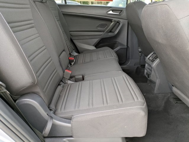 Thumbnail: 2024 Volkswagen Tiguan - 23