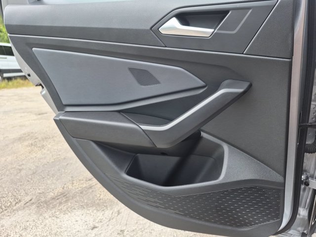 2025 Volkswagen Jetta SE - Photo 26