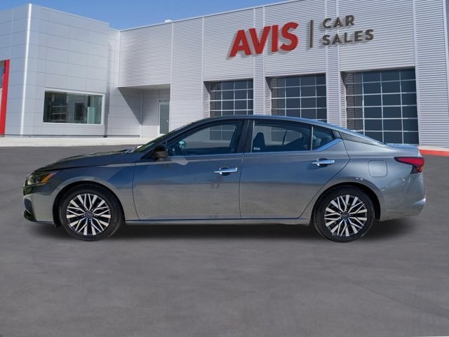 Thumbnail: 2024 Nissan Altima - 10