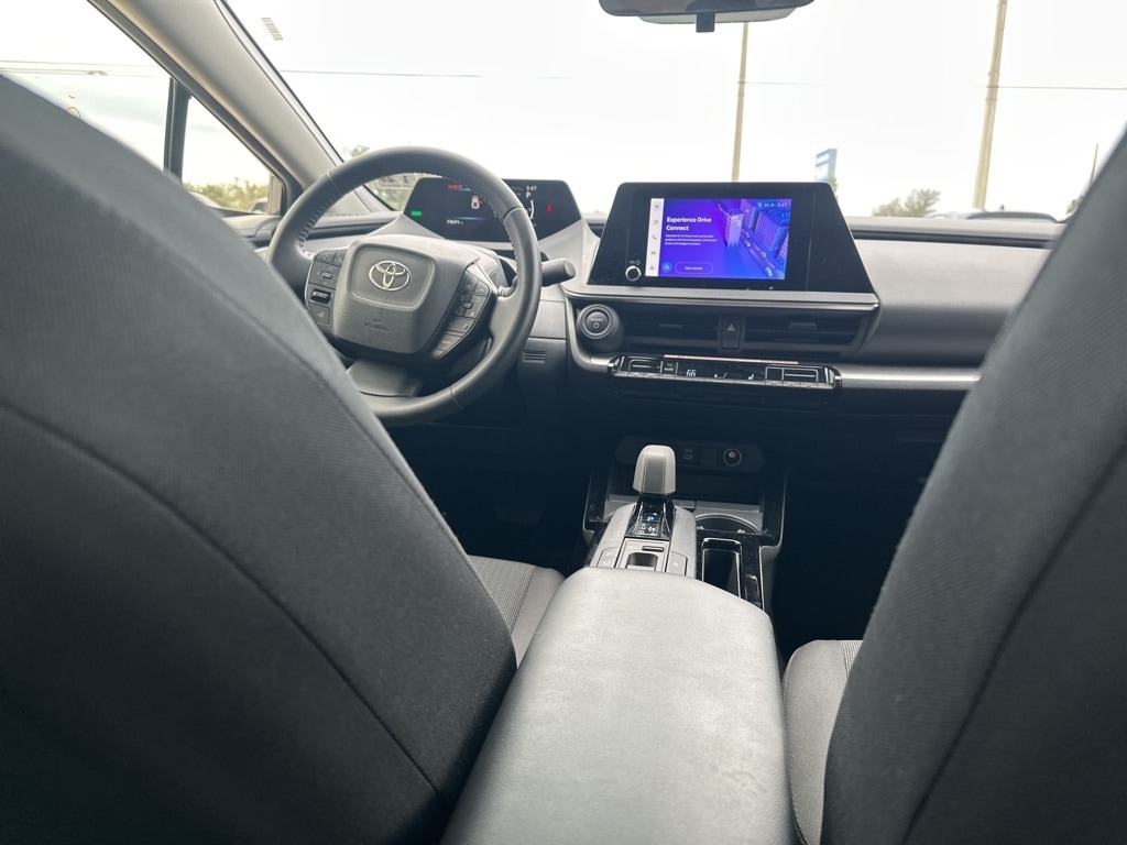 Thumbnail: 2025 Toyota Prius - 9