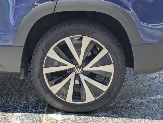 Thumbnail: 2024 Volkswagen Taos - 33