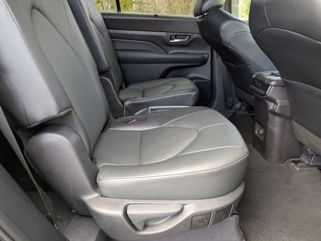 Thumbnail: 2025 Toyota Grand Highlander - 23