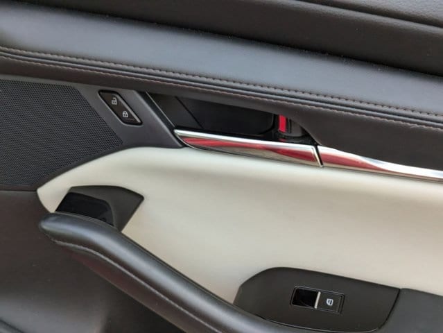 Thumbnail: 2025 Mazda Mazda3 - 33