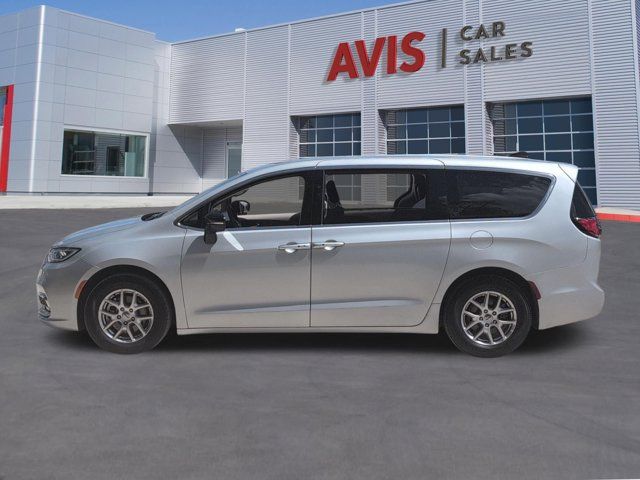 Thumbnail: 2024 Chrysler Pacifica - 10