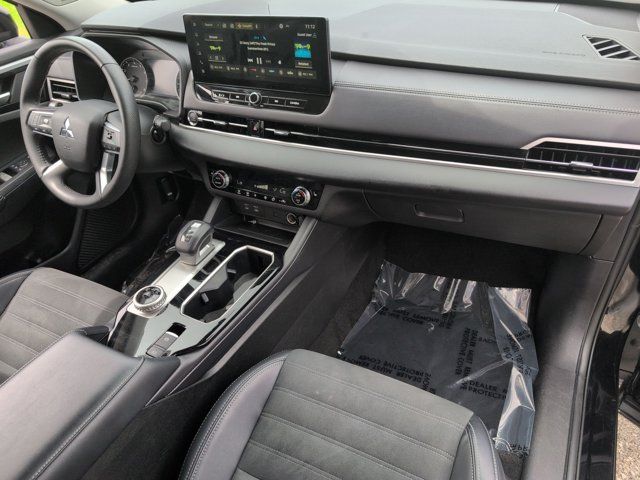 Thumbnail: 2025 Mitsubishi Outlander - 33