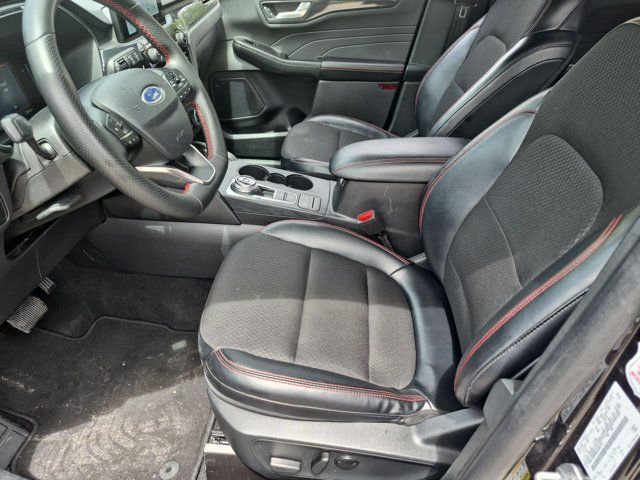 2025 Ford Escape ST-Line - Photo 24