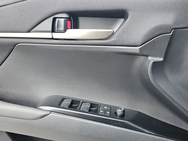 Thumbnail: 2025 Toyota Camry - 13