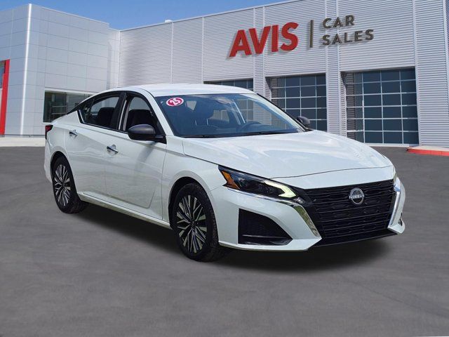 Thumbnail: 2025 Nissan Altima - 3