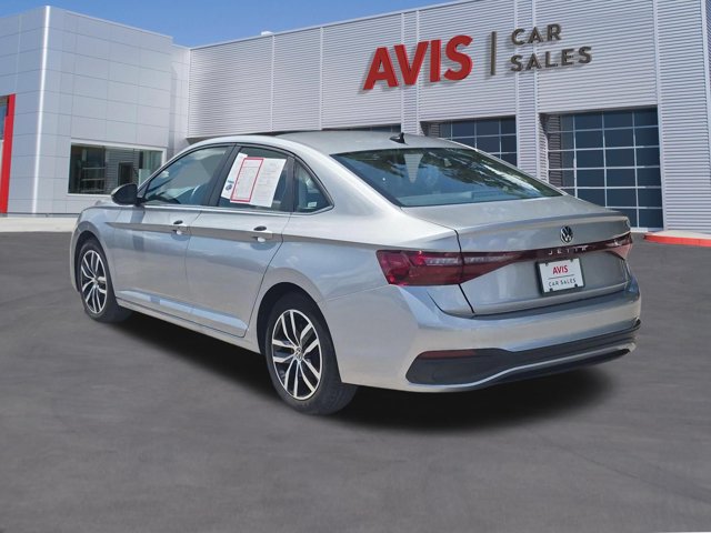 2025 Volkswagen Jetta SE - Photo 9
