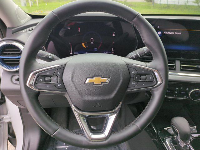 Thumbnail: 2025 Chevrolet Trax - 22