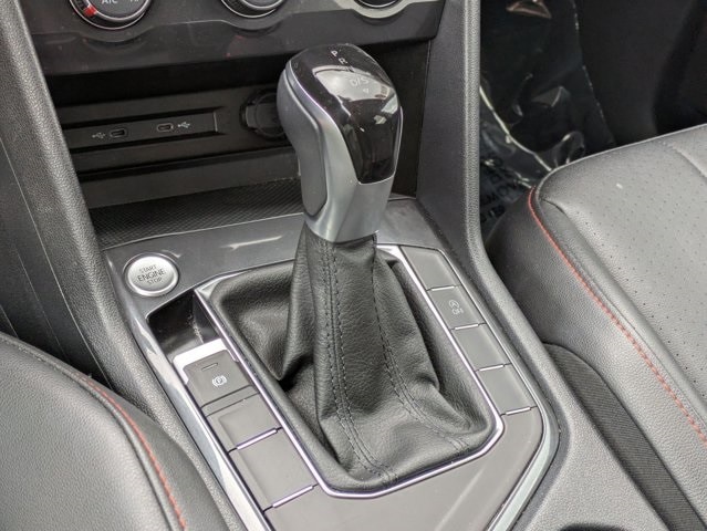 Thumbnail: 2024 Volkswagen Tiguan - 11