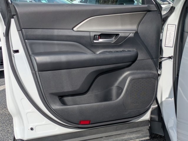 Thumbnail: 2025 Toyota Grand Highlander - 2