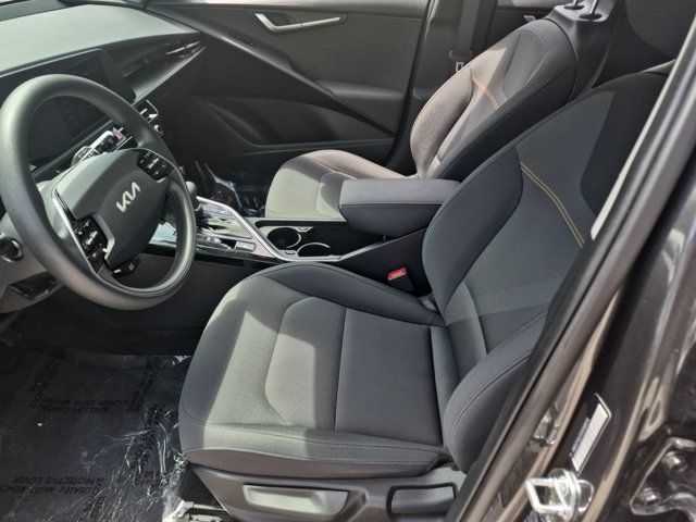 Thumbnail: 2025 Kia Niro - 24