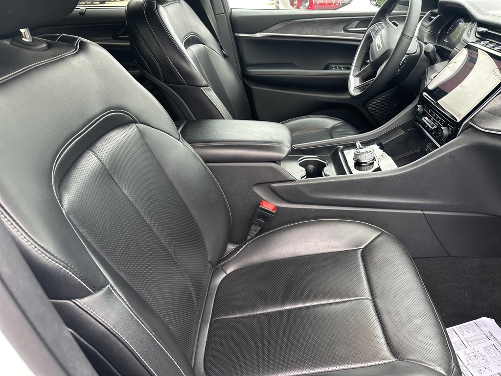 Thumbnail: 2024 Jeep Grand Cherokee L - 7