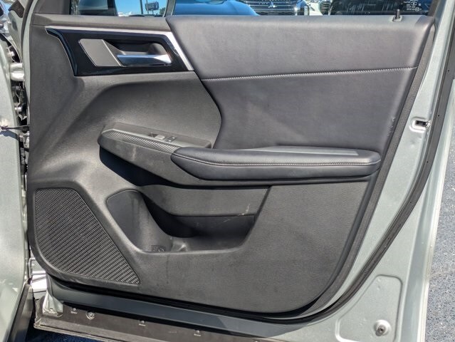 Thumbnail: 2024 Mitsubishi Outlander - 30