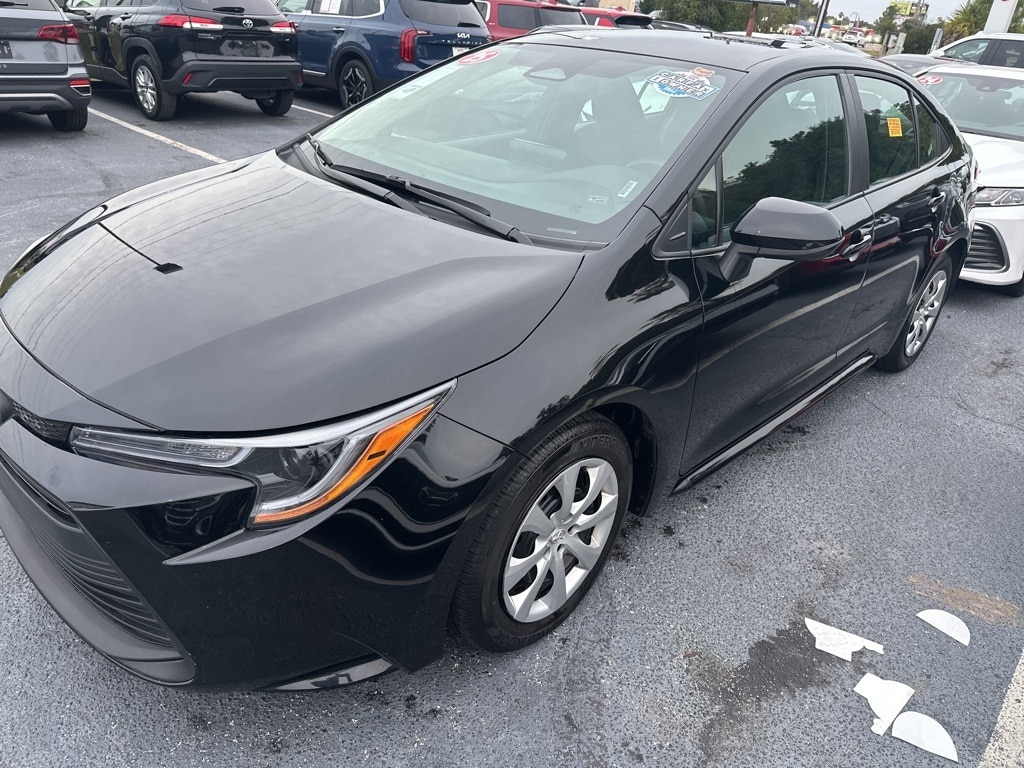Certified 2025 Toyota Corolla LE Sedan