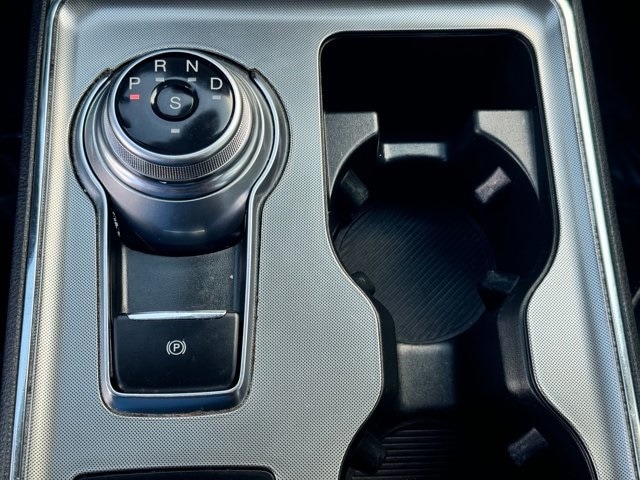 Thumbnail: 2022 Ford Edge - 19