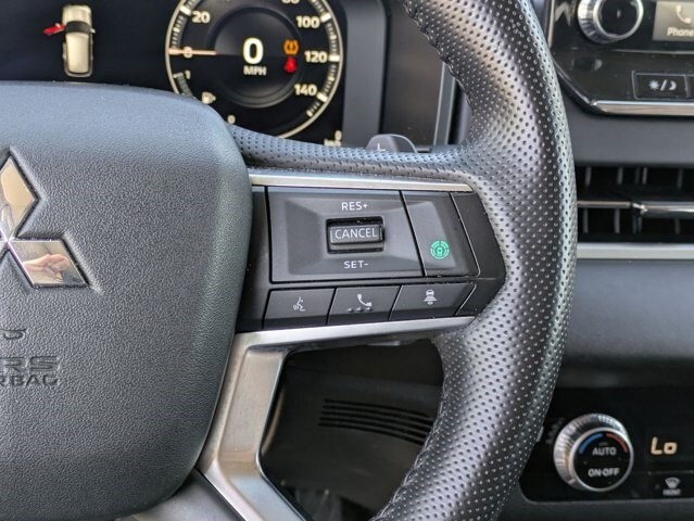 Thumbnail: 2024 Mitsubishi Outlander - 18