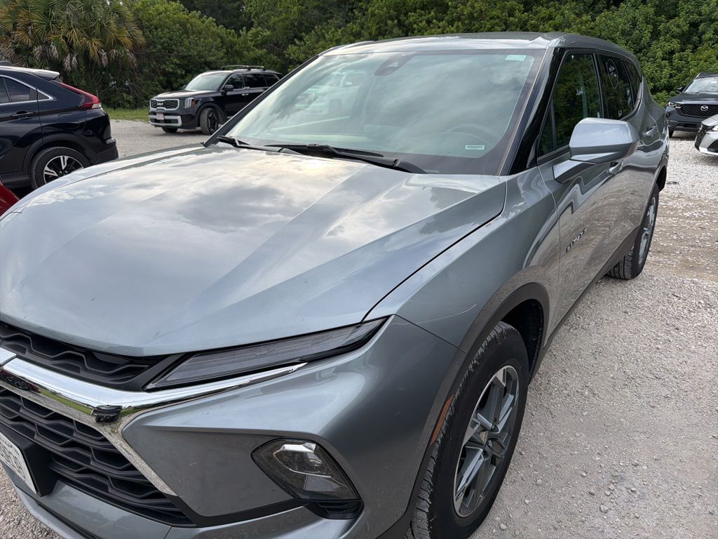 2025 Chevrolet Blazer 2.0T 2LT FWD's photo