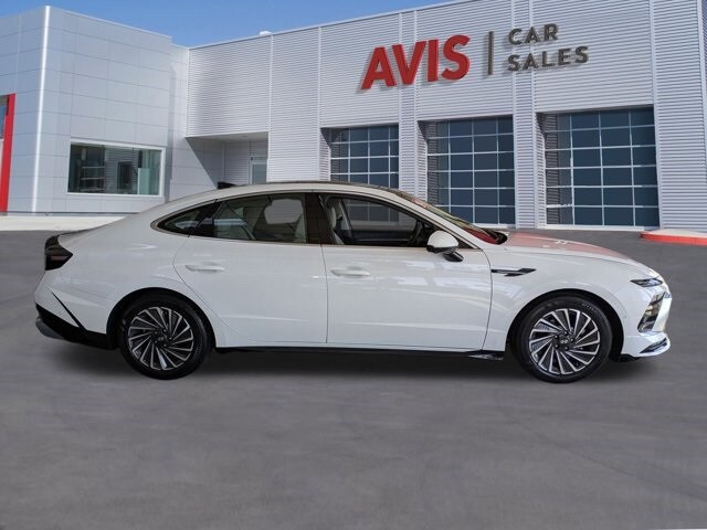 2024 Hyundai Sonata Hybrid Limited photo 4