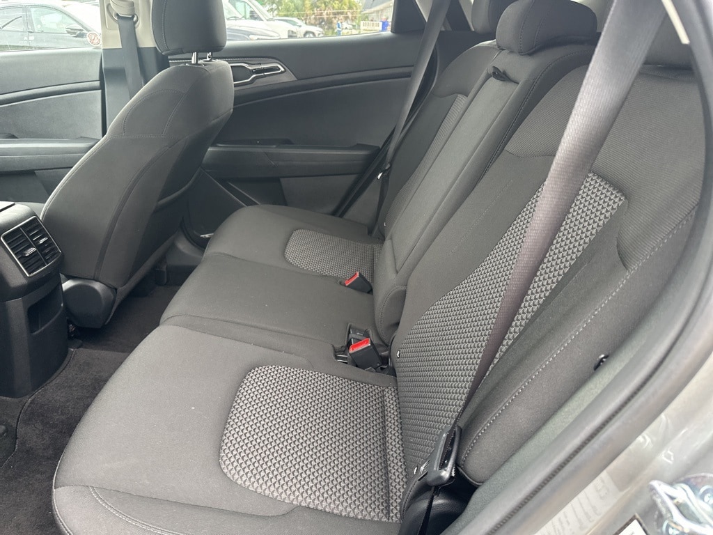 Thumbnail: 2024 Kia Sportage - 7