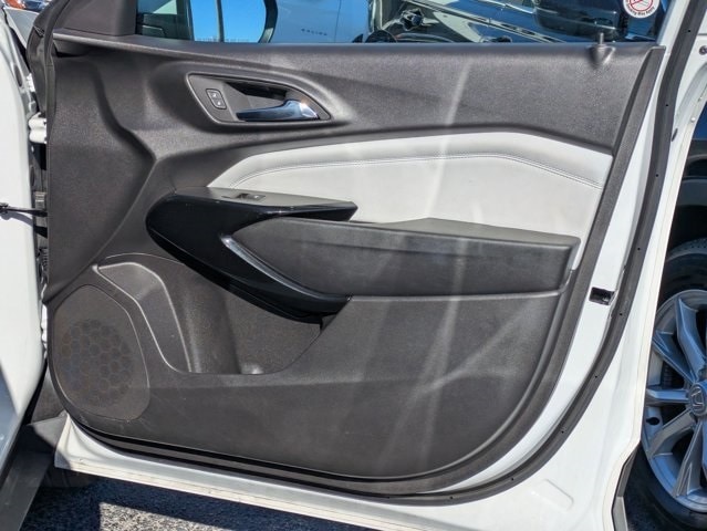 Thumbnail: 2025 Chevrolet Trax - 27