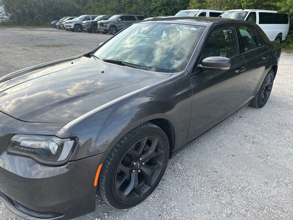 Thumbnail: 2023 Chrysler 300 - 1