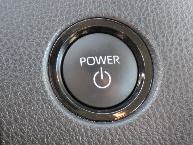 Thumbnail: 2025 Toyota Camry - 18