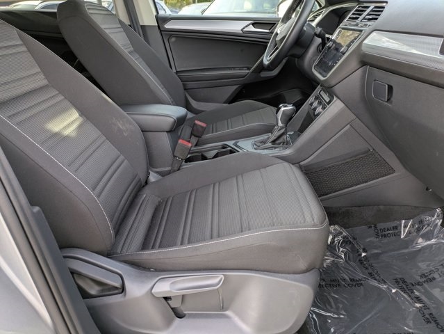 Thumbnail: 2024 Volkswagen Tiguan - 24