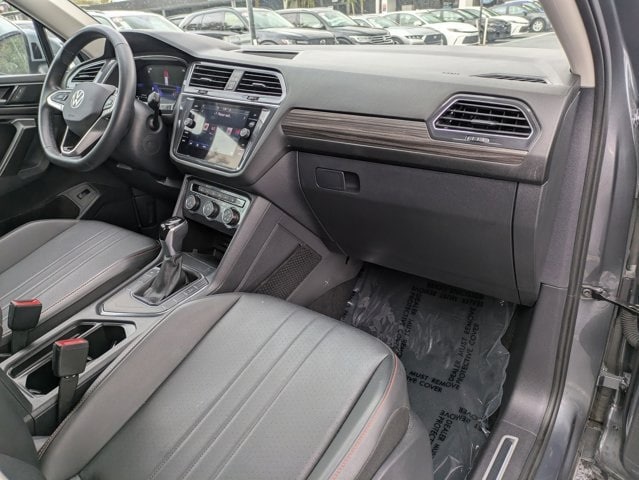 Thumbnail: 2024 Volkswagen Tiguan - 25