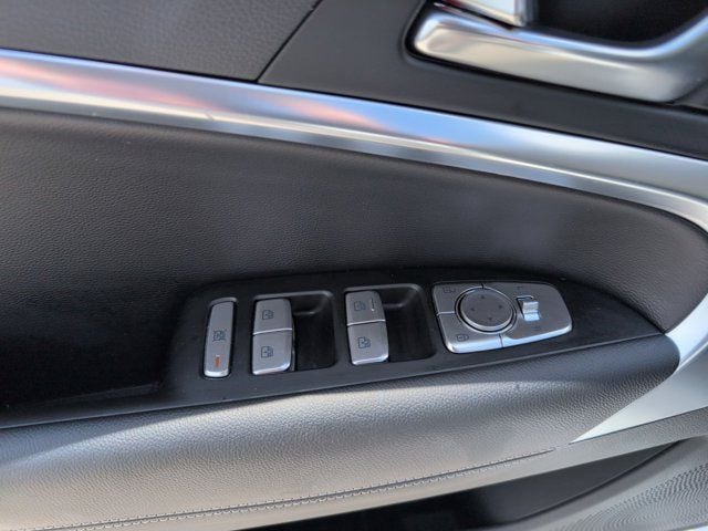 Thumbnail: 2025 Genesis G70 - 13