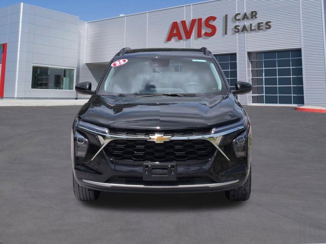 Thumbnail: 2025 Chevrolet Trax - 2