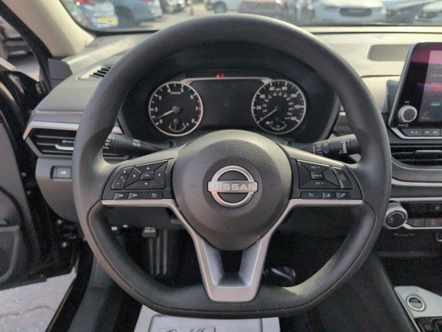Thumbnail: 2025 Nissan Altima - 22