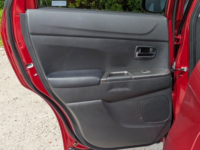 Thumbnail: 2024 Mitsubishi Outlander Sport - 26