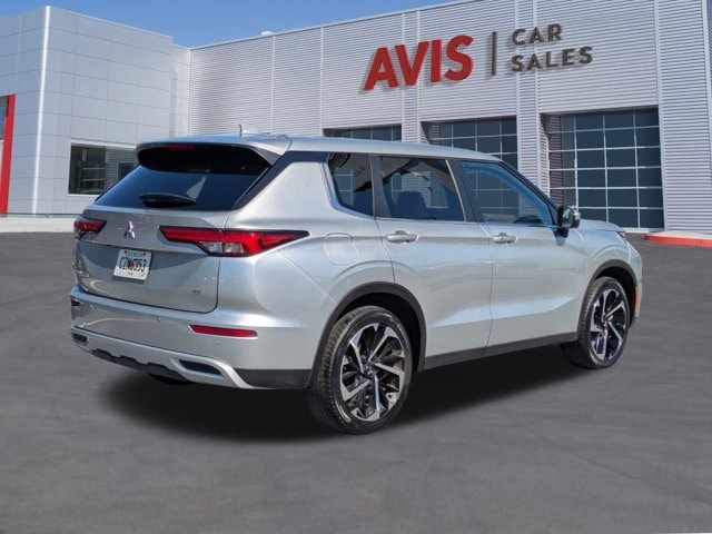 Thumbnail: 2024 Mitsubishi Outlander - 5